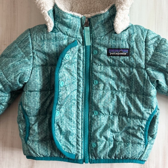 Patagonia Baby Reversible Dream Song Hooded Jacket (size 6-12 months) - Picture 4 of 10